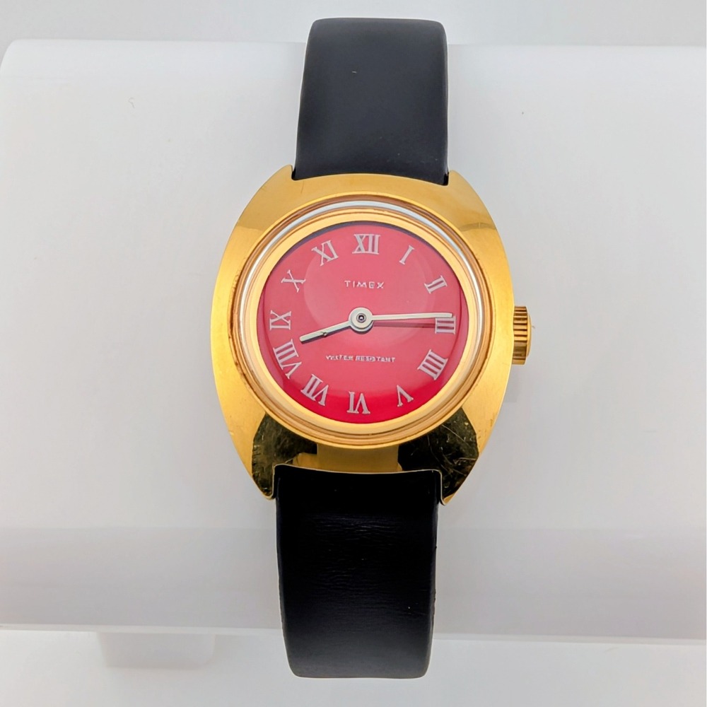 Vintage Timex Manual Wind Women's Watch Red Dial Gold Tone Cushion Case Runs